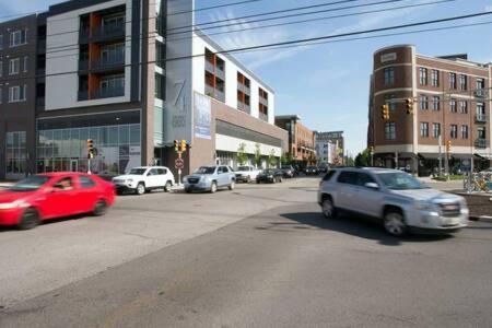 Apartment Cozysuites L Trendy 2br, Bottleworks Indy #1 Indianapolis
